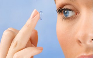 怎么样不能戴隐形眼镜，怎么样不能戴隐形眼镜呢